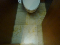 トイレ大理石の床のしみ抜き